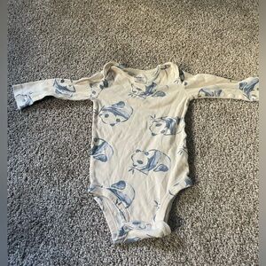 Carter’s 9 months bodysuit